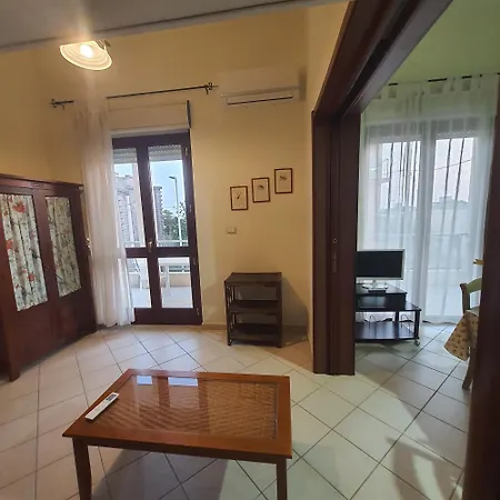 아파트 Floriana House *